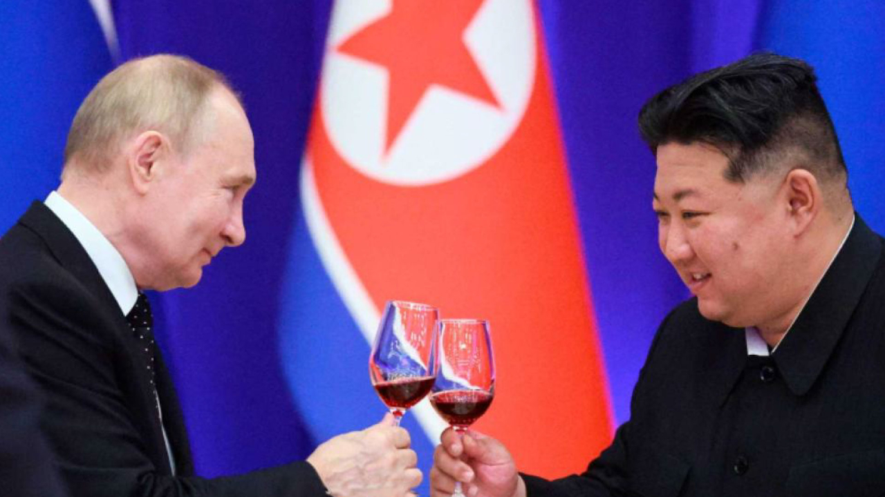 Putin regala una leona, cacatúas y osos a Corea del Norte