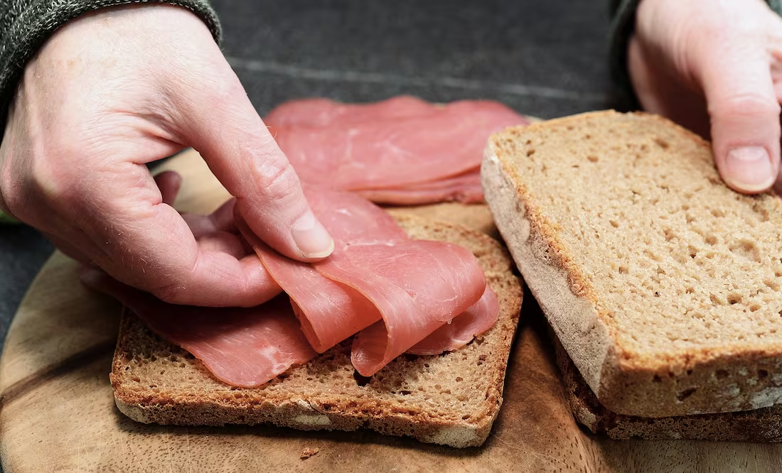 La mejor forma de conservar el jamón crudo; evita que pierda sus propiedades