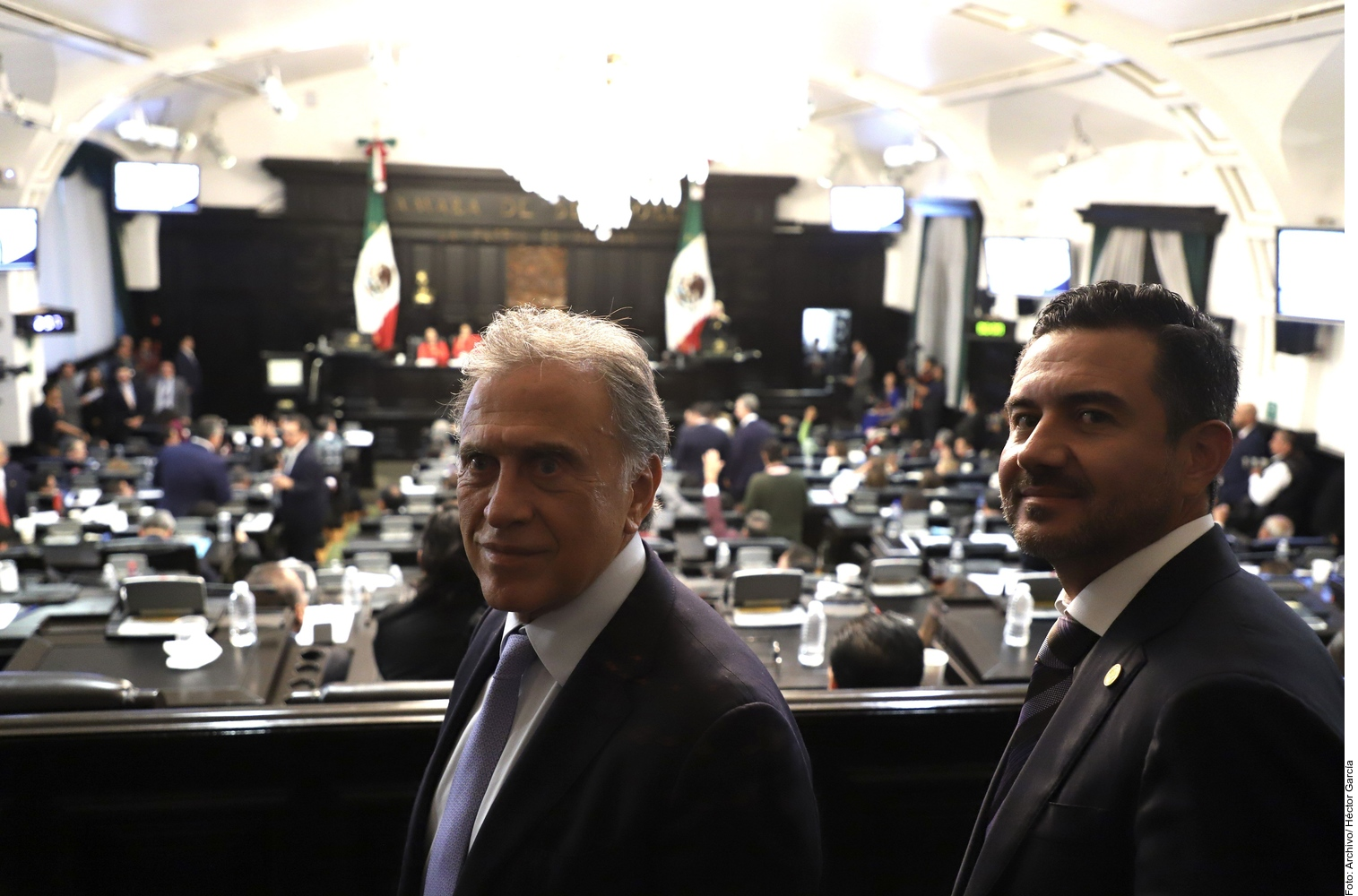 Expulsa a Yunes la bancada panista
