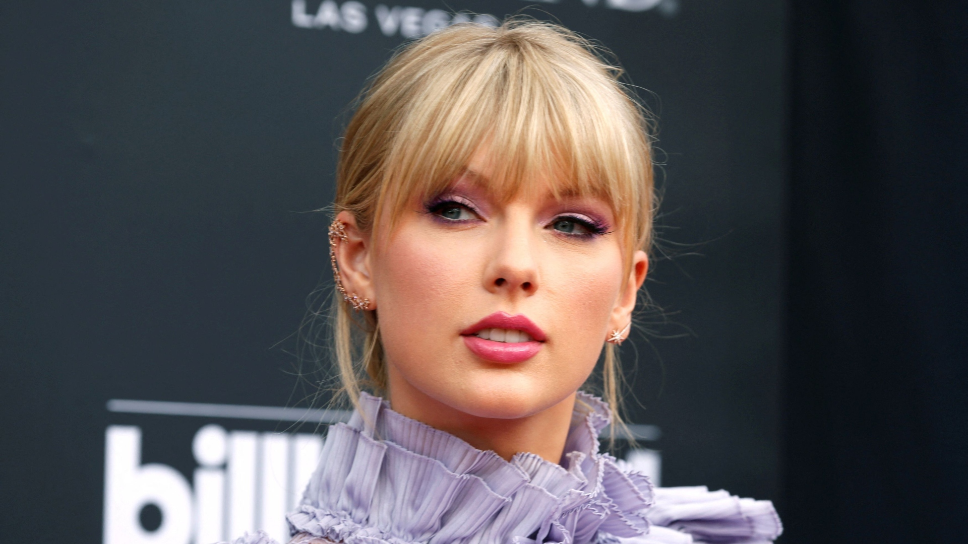 Por qué Billboard tuvo que disculparse por su homenaje a Taylor Swift