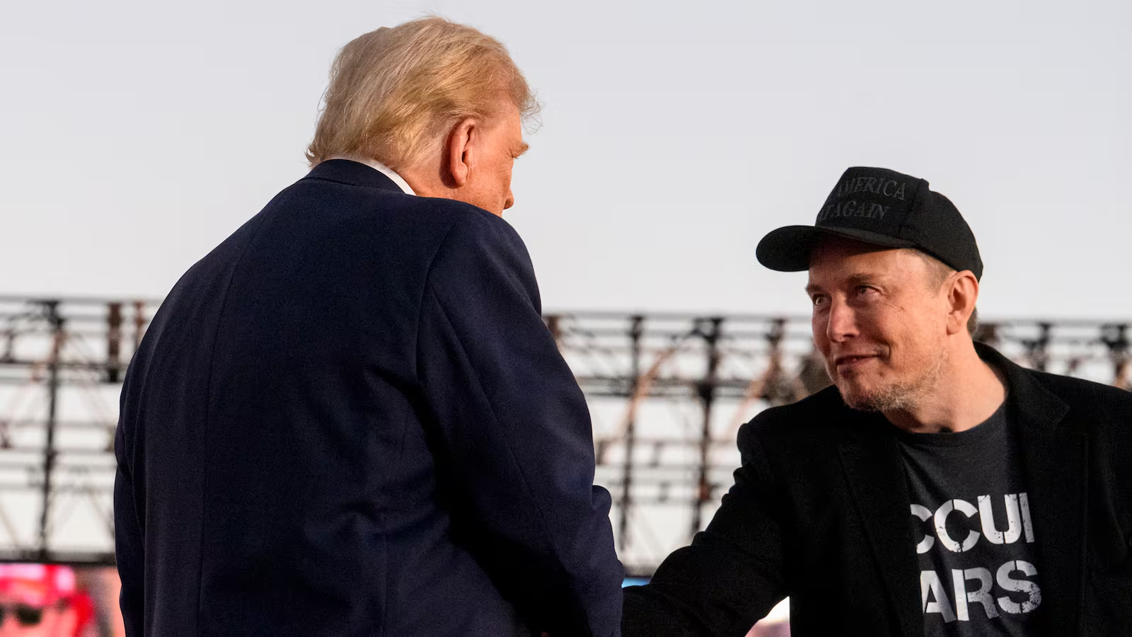 Elon Musk ya es un participante activo en llamadas de Trump con líderes mundiales