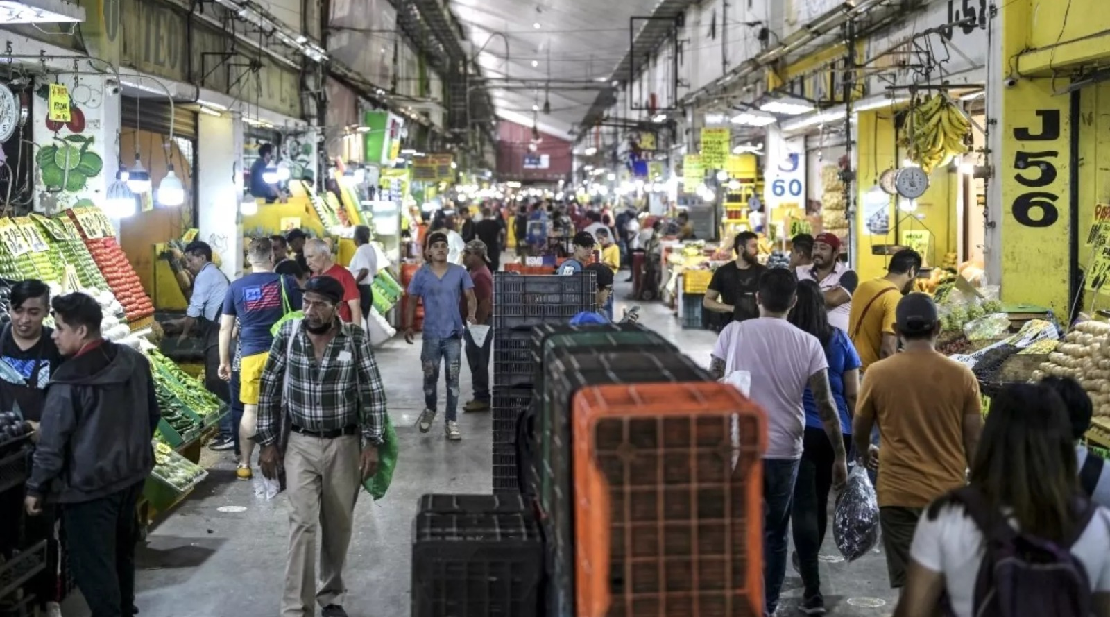 Advierte FMI freno en actividad económica