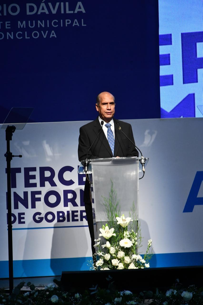3 INFORME DE GOBIERNO ACCIÓN ES CUMPLIR Mario Dávila Delgado Presidente Municipal