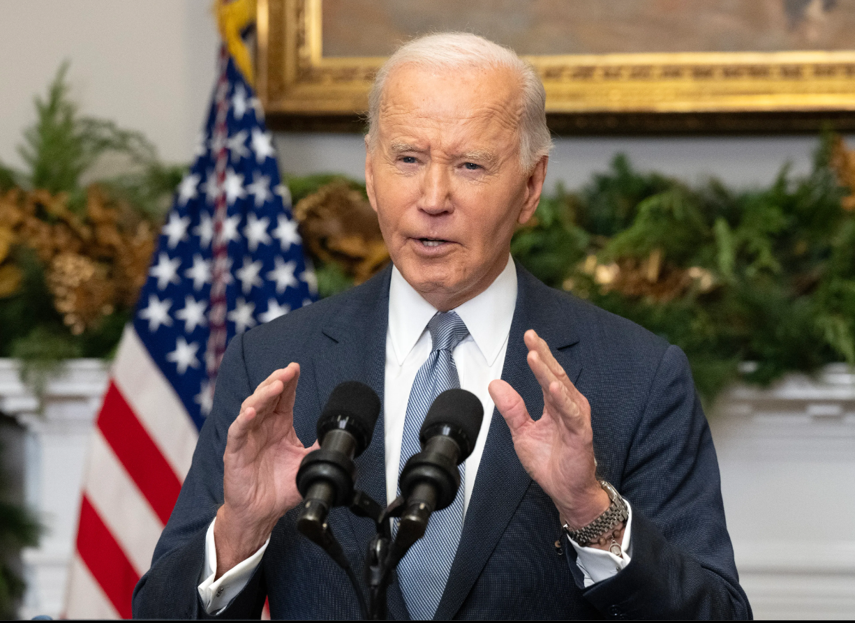 Biden tunde aranceles de Trump y augura fracaso: «rezo a Dios para que los descarte»
