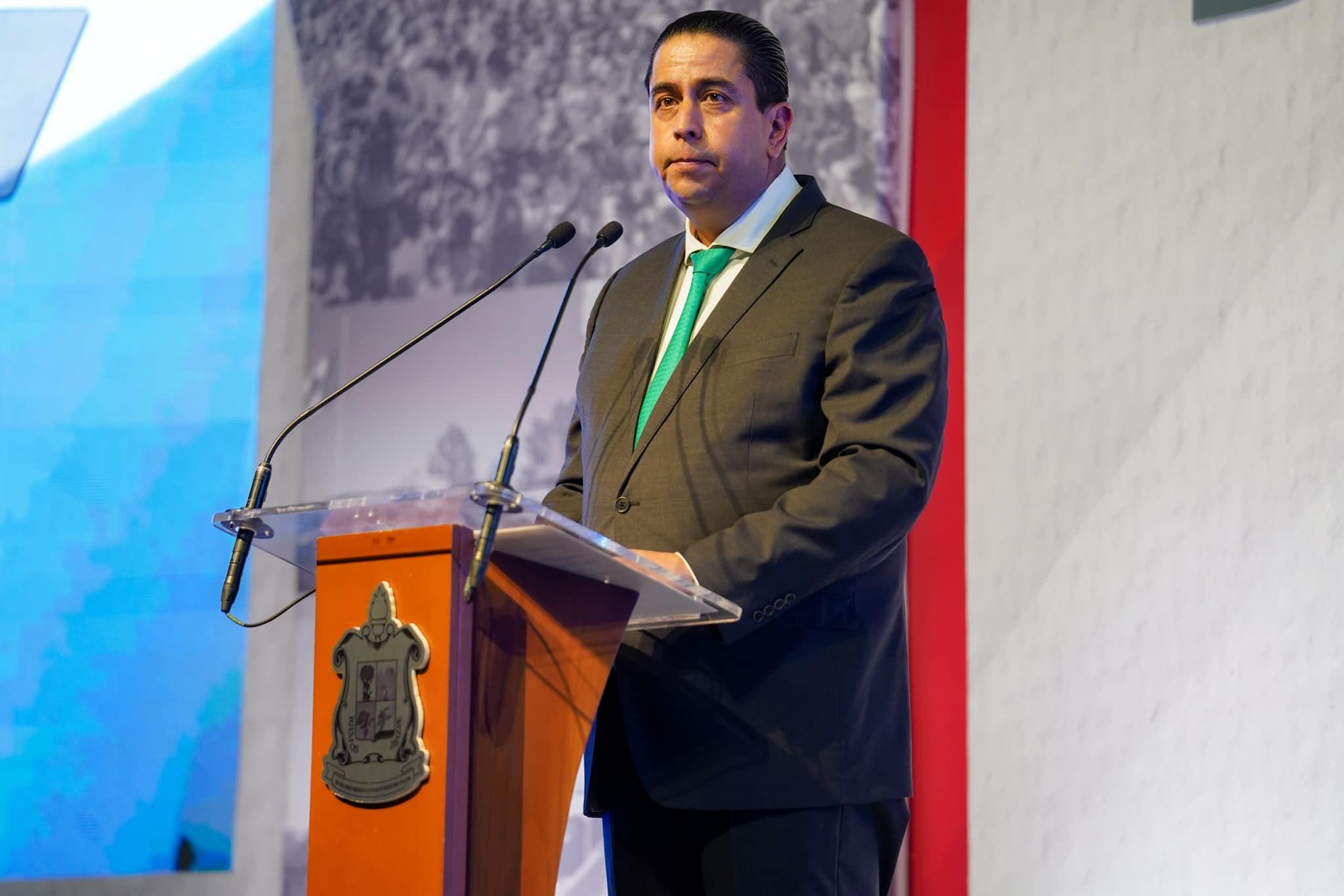 Prepara Chema Morales su último informe de finanzas