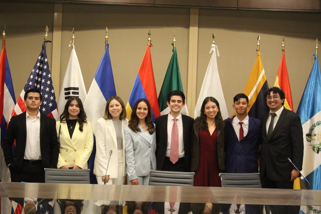 Se convierten 200 jóvenes en líderes