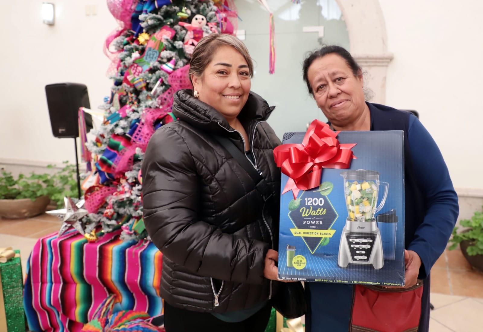 Agradecen compromiso de voluntarios del DIF