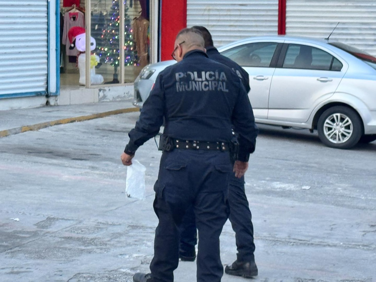 Militares detienen a hombre armado