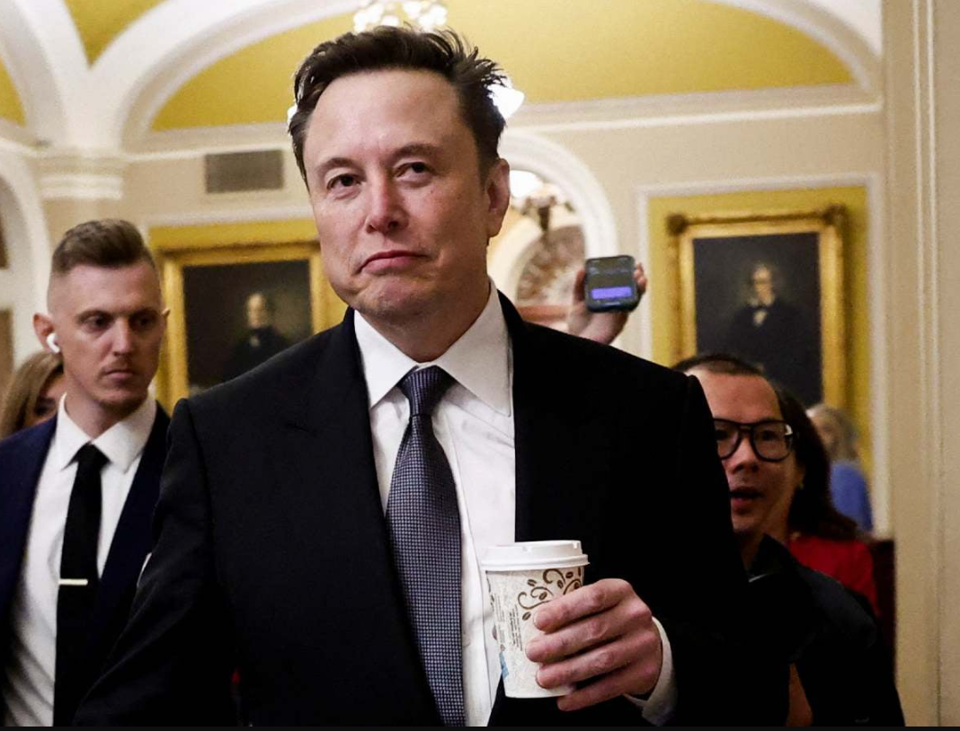 Elon Musk, primer hombre en alcanzar un valor de 400 mil millones de dólares