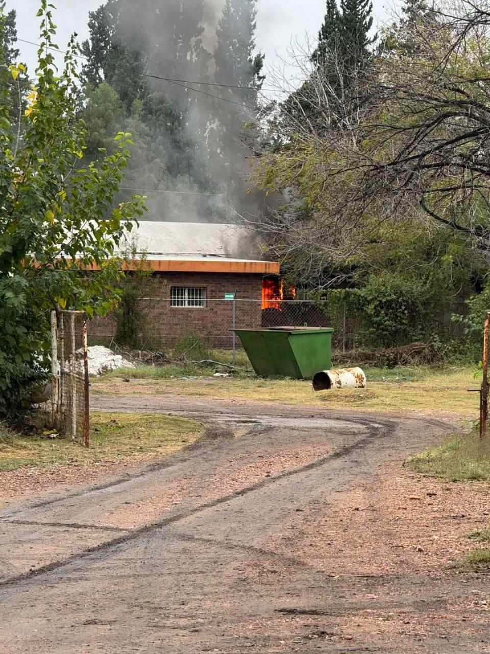 Inician Investigaciones del incendio en Sabinas