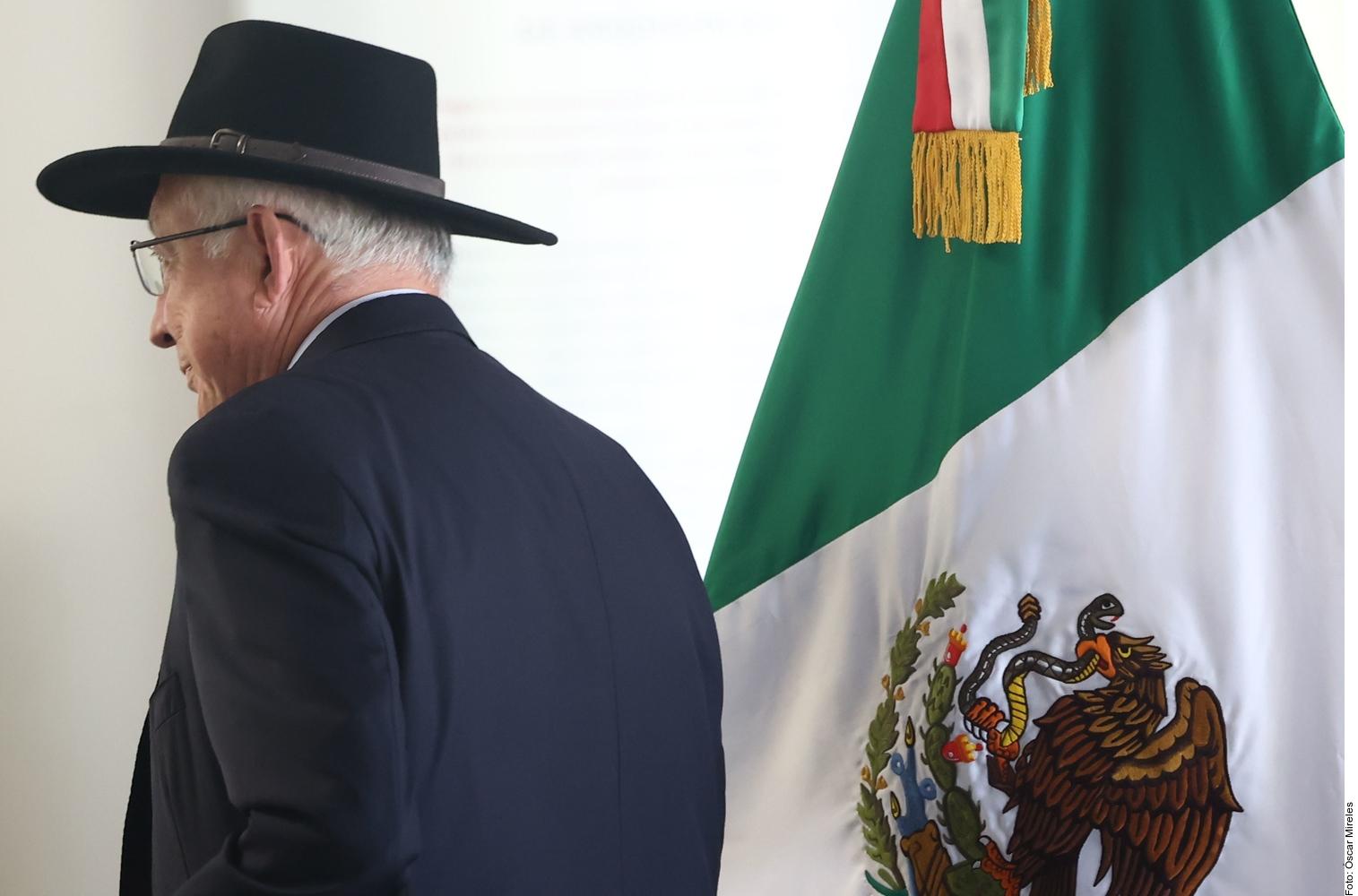 Ken Salazar anuncia fecha en que dejará embajada de EU en México: «Me siento honrado»