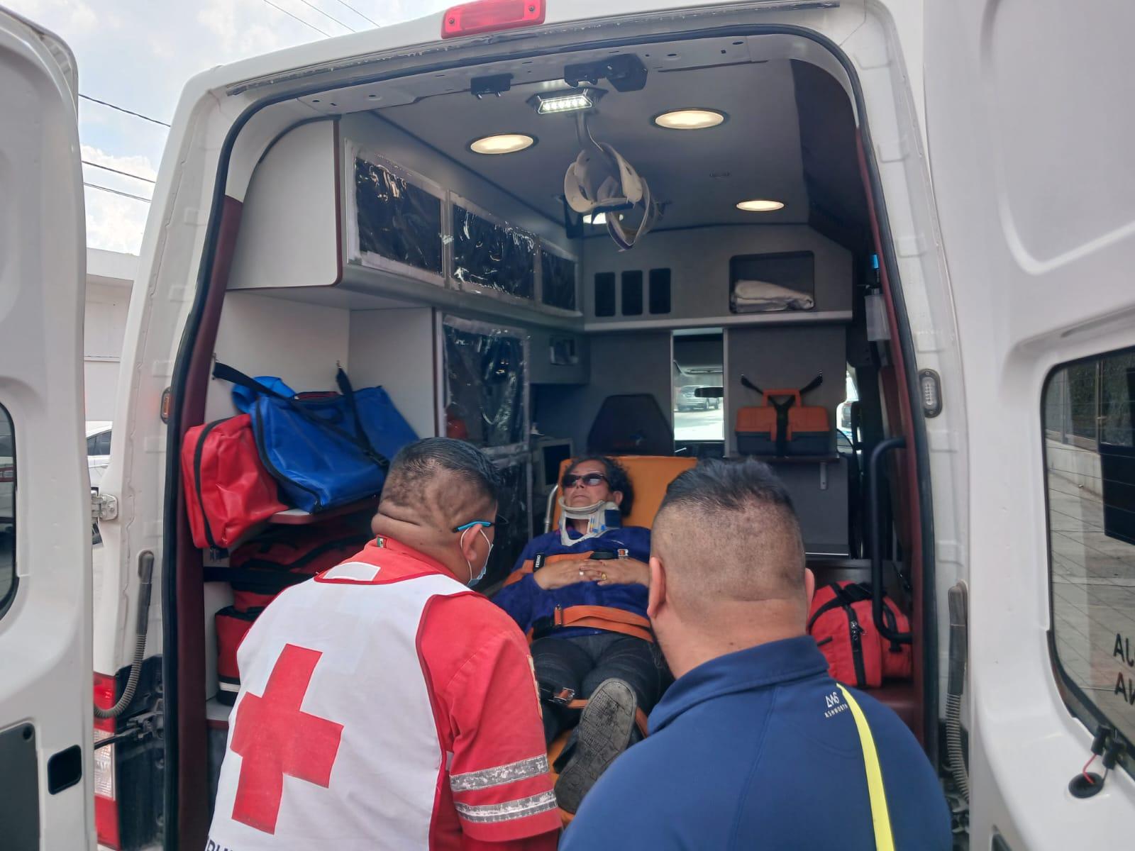 Accidente múltiple involucra 3 vehículos