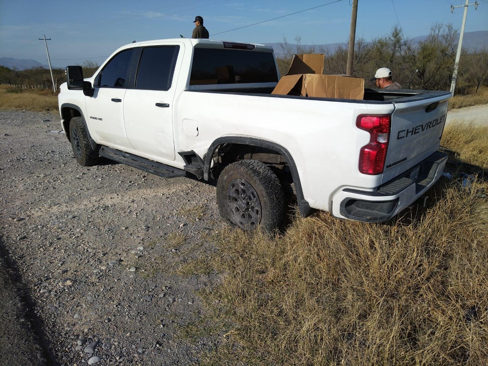 Provoca paisano aparatoso choque en la Carretera 53
