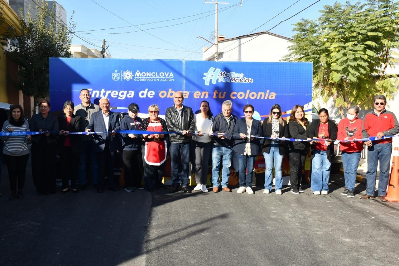Inaugura Mario Dávila obra de pavimentación