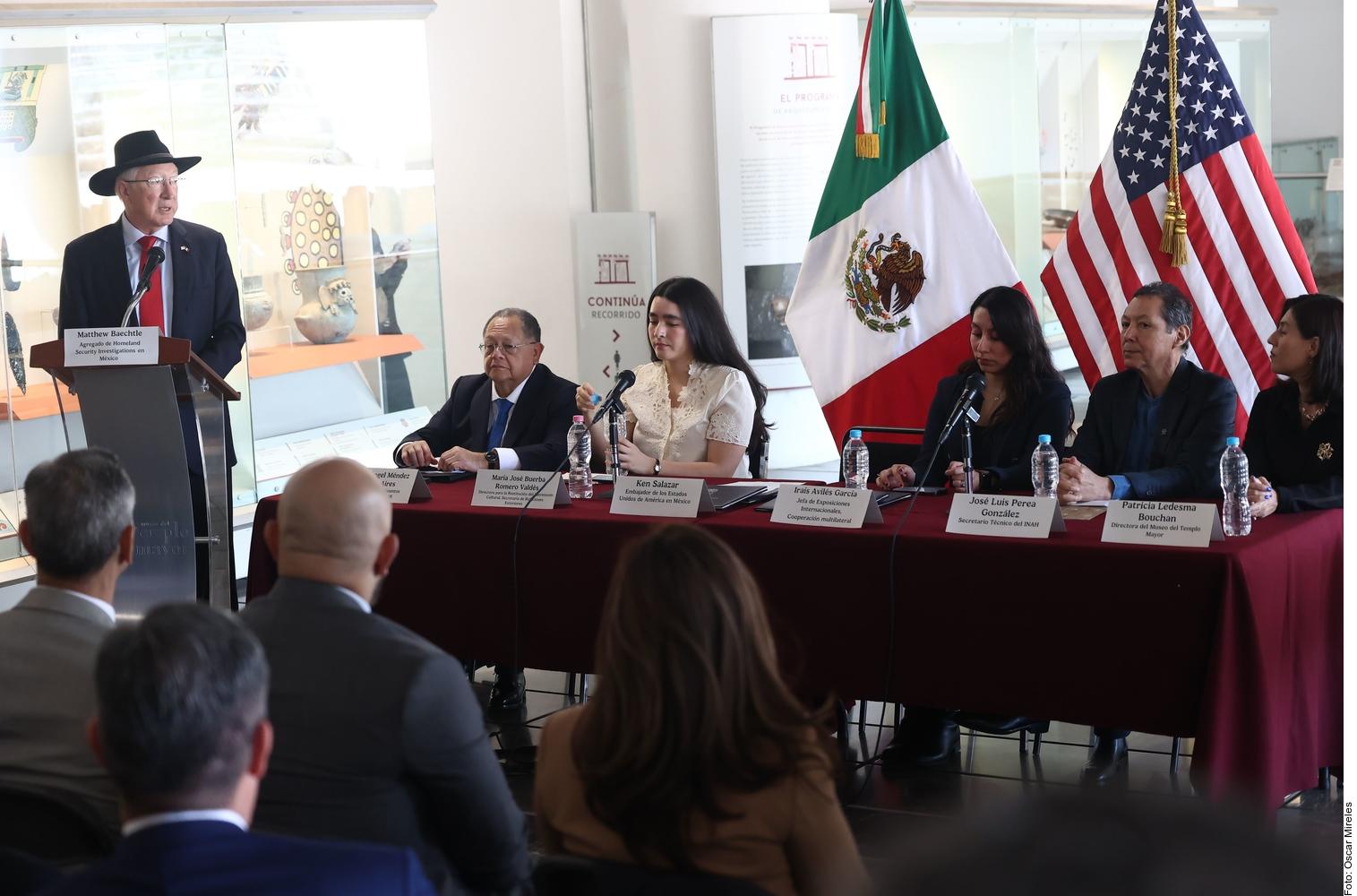 Asegura Ken Salazar no conocer a su relevo
