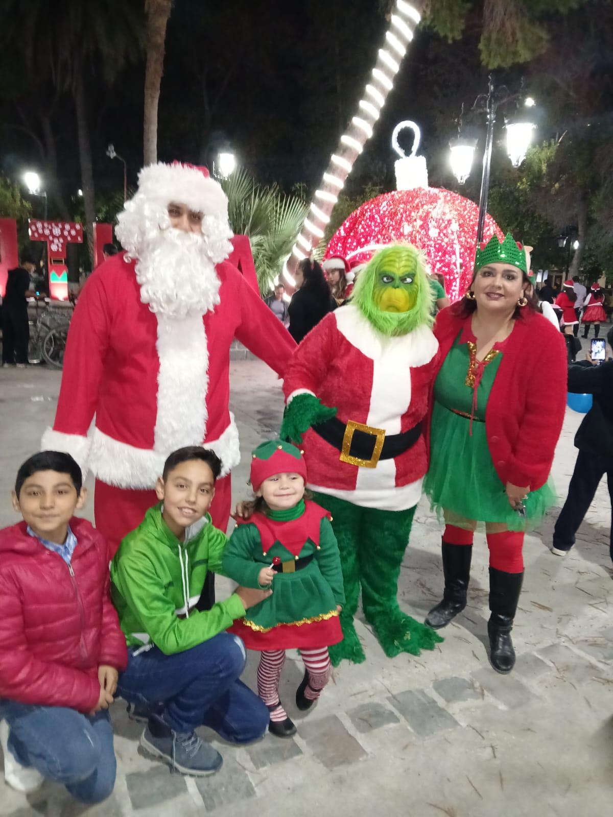 Brilla San Buena con Desfile Navideño 2024