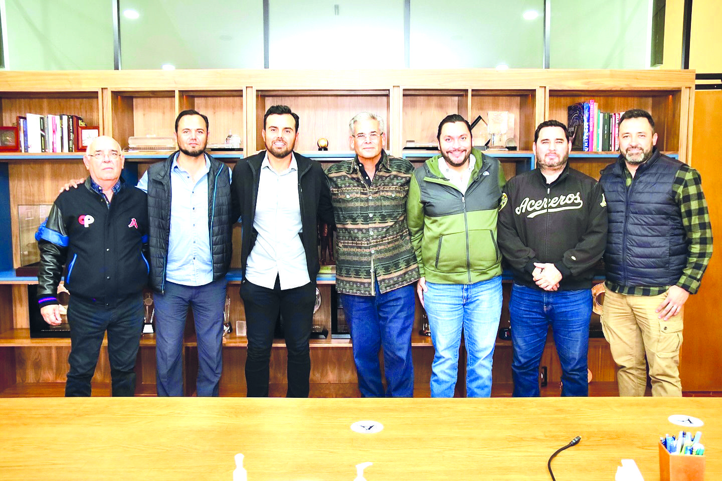 Vienen grandes cosas en el deporte: Carlos
