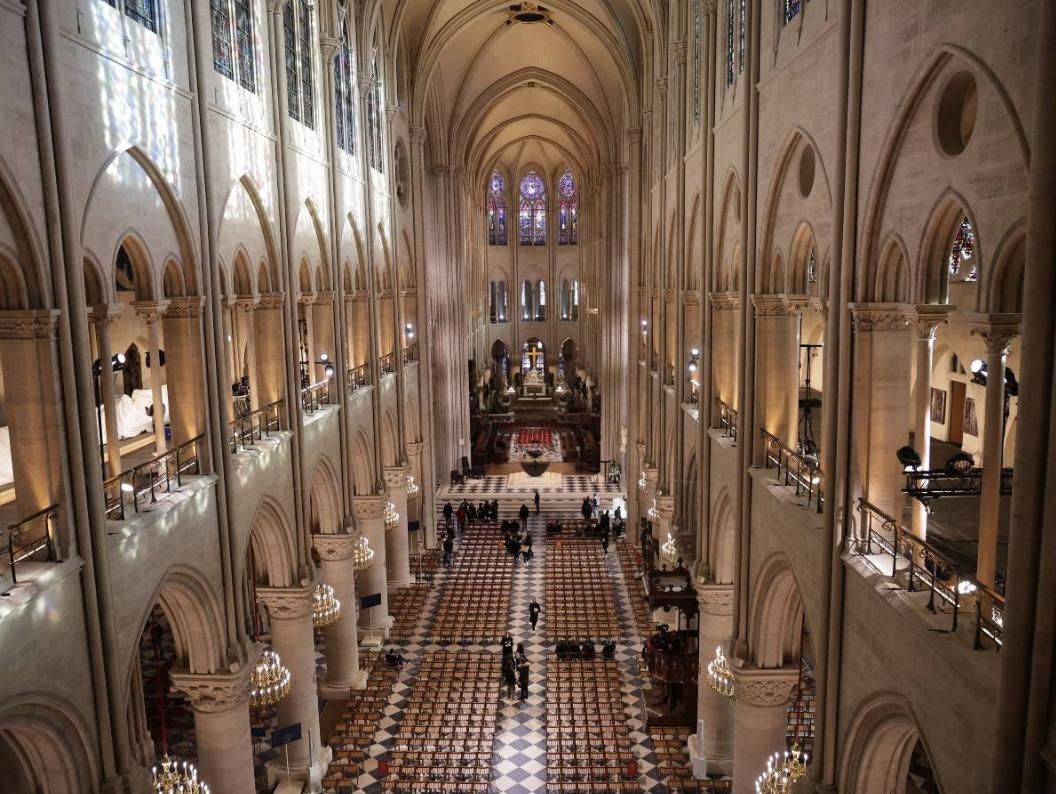 Notre Dame reabre sus puertas cinco años después de su incendio