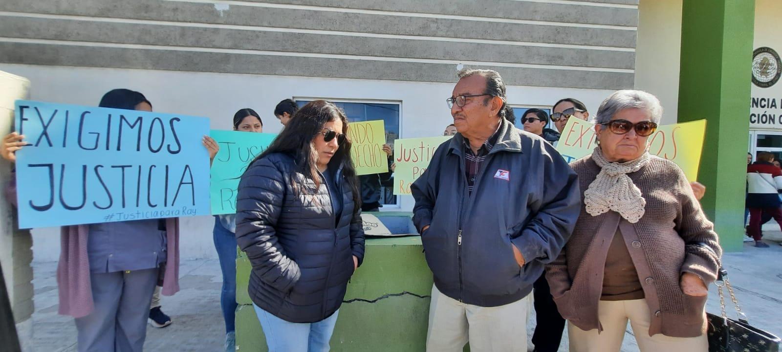 Defienden la inocencia de estudiante fallecido