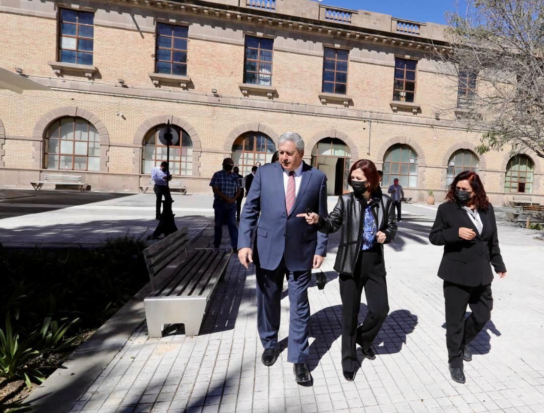 Reconoce Chema Fraustro labor del Archivo Municipal en su 40 aniversario