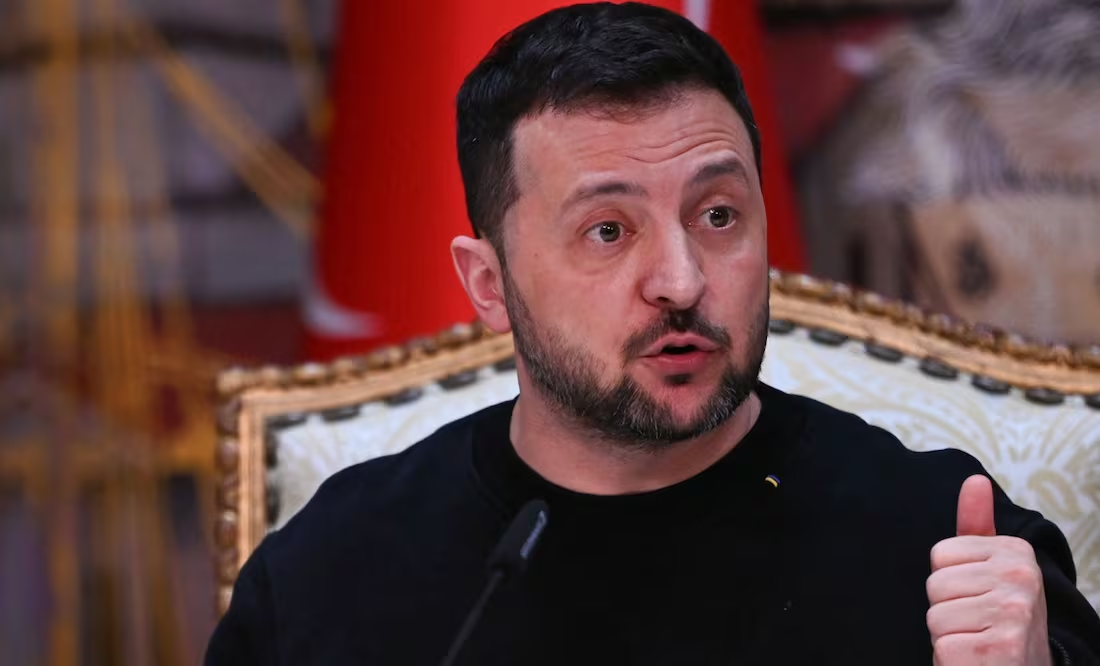 Zelensky felicita a los ucranianos, que celebran por segunda vez la Navidad en diciembre; busca romper lazos con tradiciones rusas