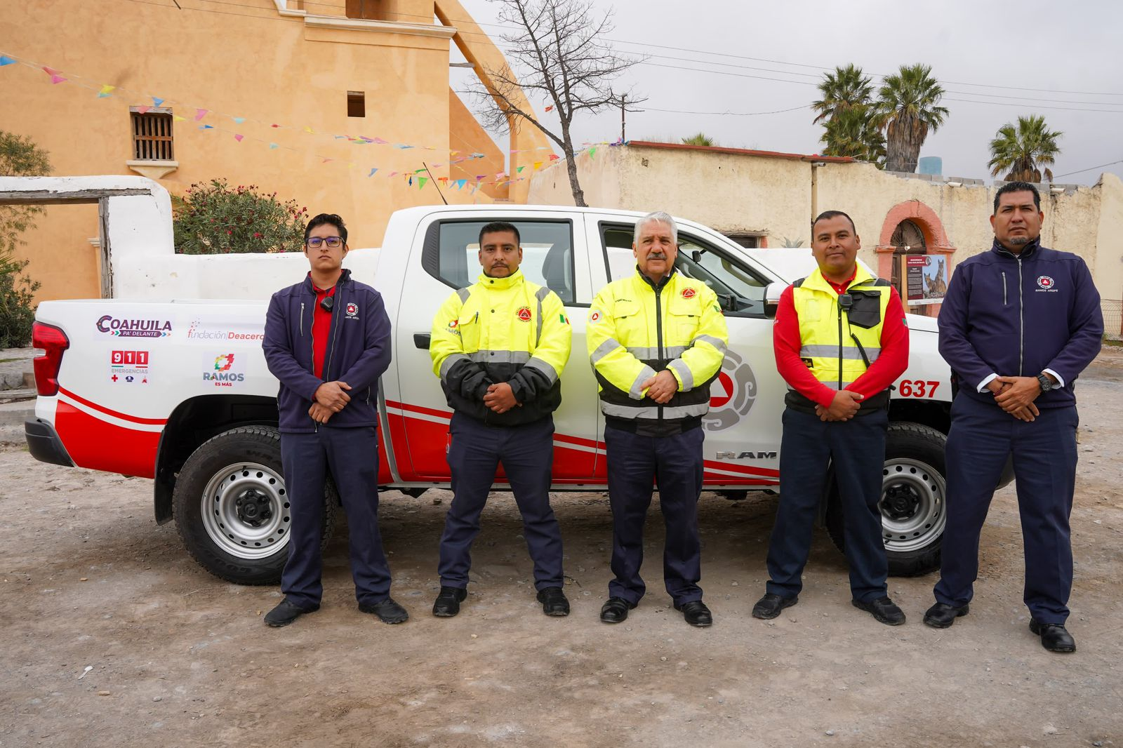 CHEMA MORALES Y FUNDACIÓN DEACERO ENTREGAN APOYOS A PROTECCIÓN CIVIL Y A LA COMUNIDAD DE SANTA MARÍA