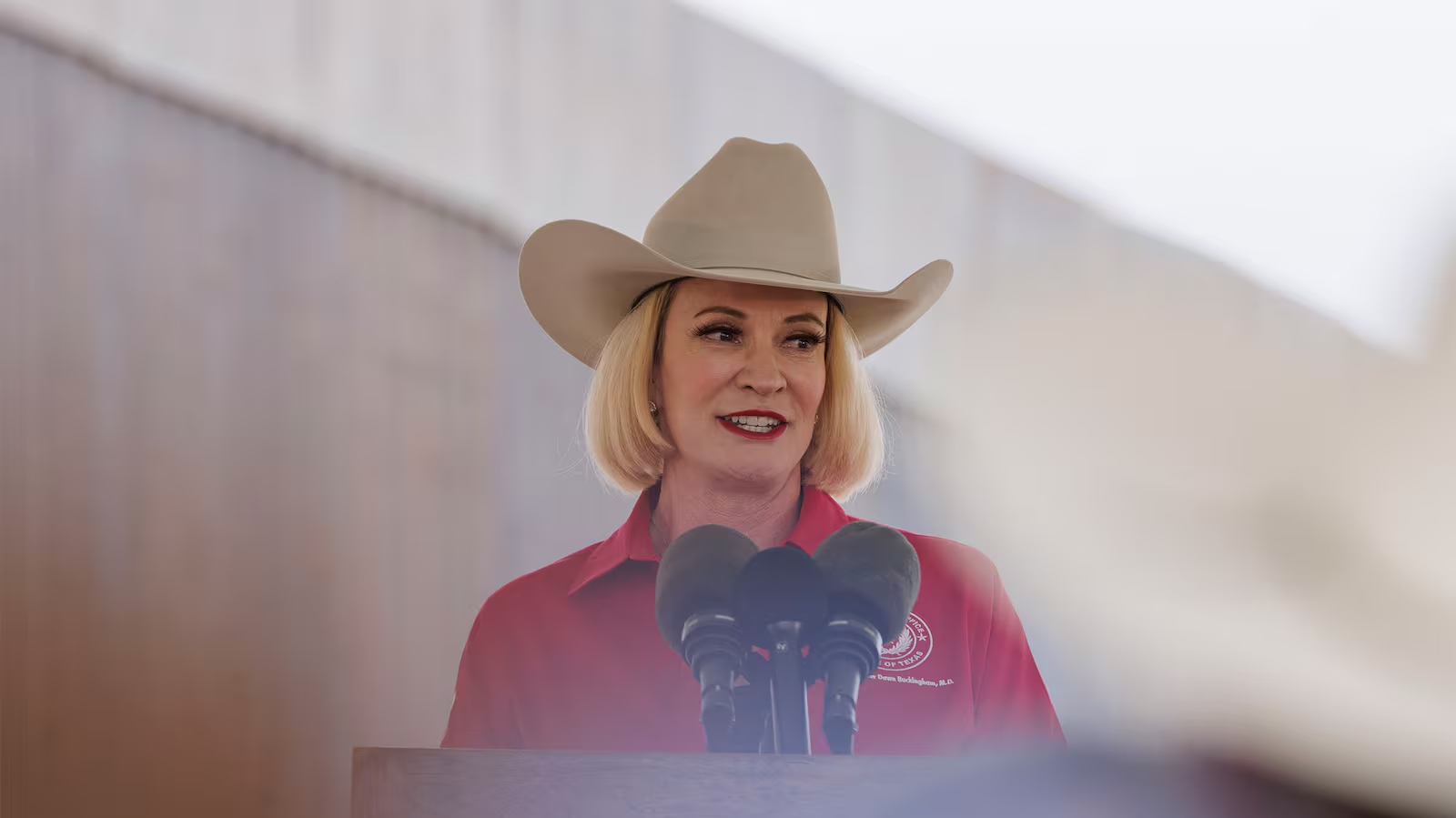 Texas ofrece a Trump ‘tierras’ para los centros de deportación de migrantes