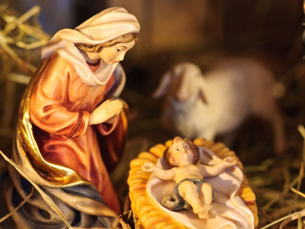 ¿Cuándo y a qué hora se coloca el Niño Dios en el nacimiento?