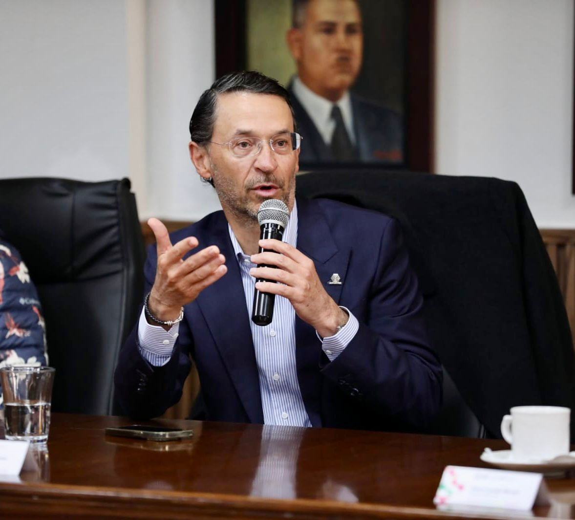 Reconocen empresarios a Chema Fraustro por transparencia y finanzas fuertes