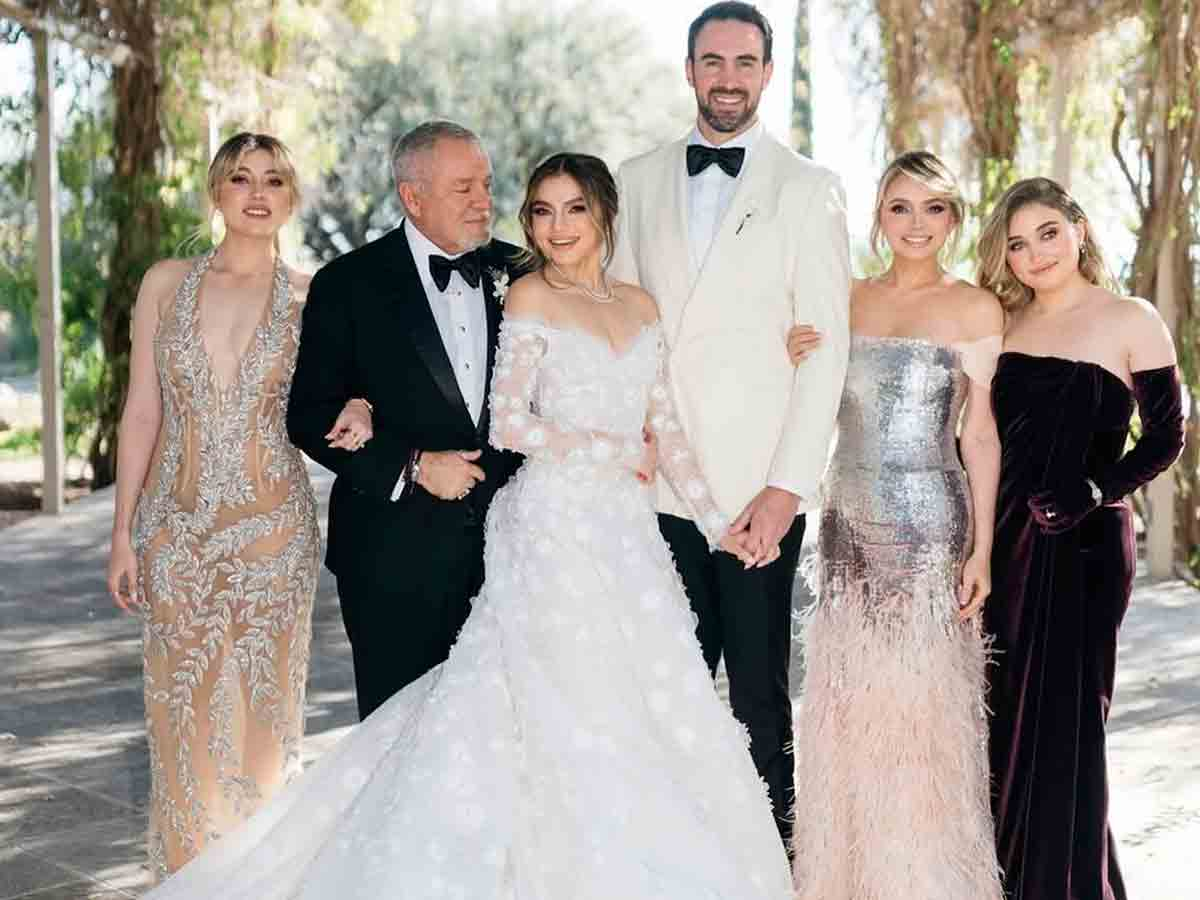Angélica Rivera lució vestido de más de medio millón de pesos en la boda de su hija, Sofía Castro