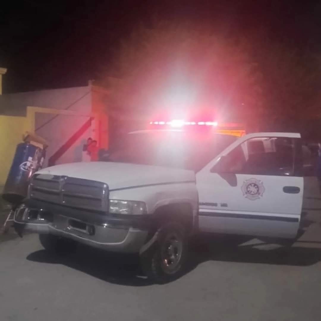 Moviliza incendio a corporaciones
