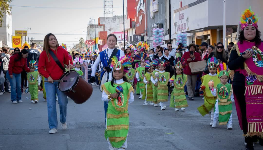 Celebran fieles a la Morenita del Tepeyac
