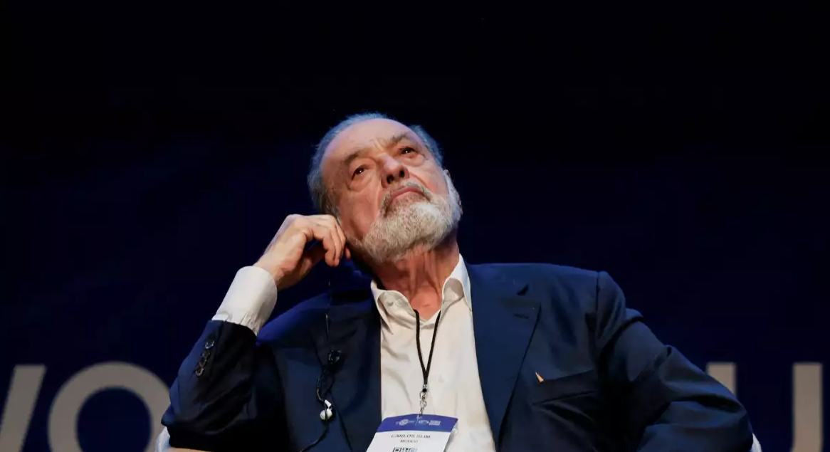 Carlos Slim asistirá a la investidura de Donald Trump como presidente de EU