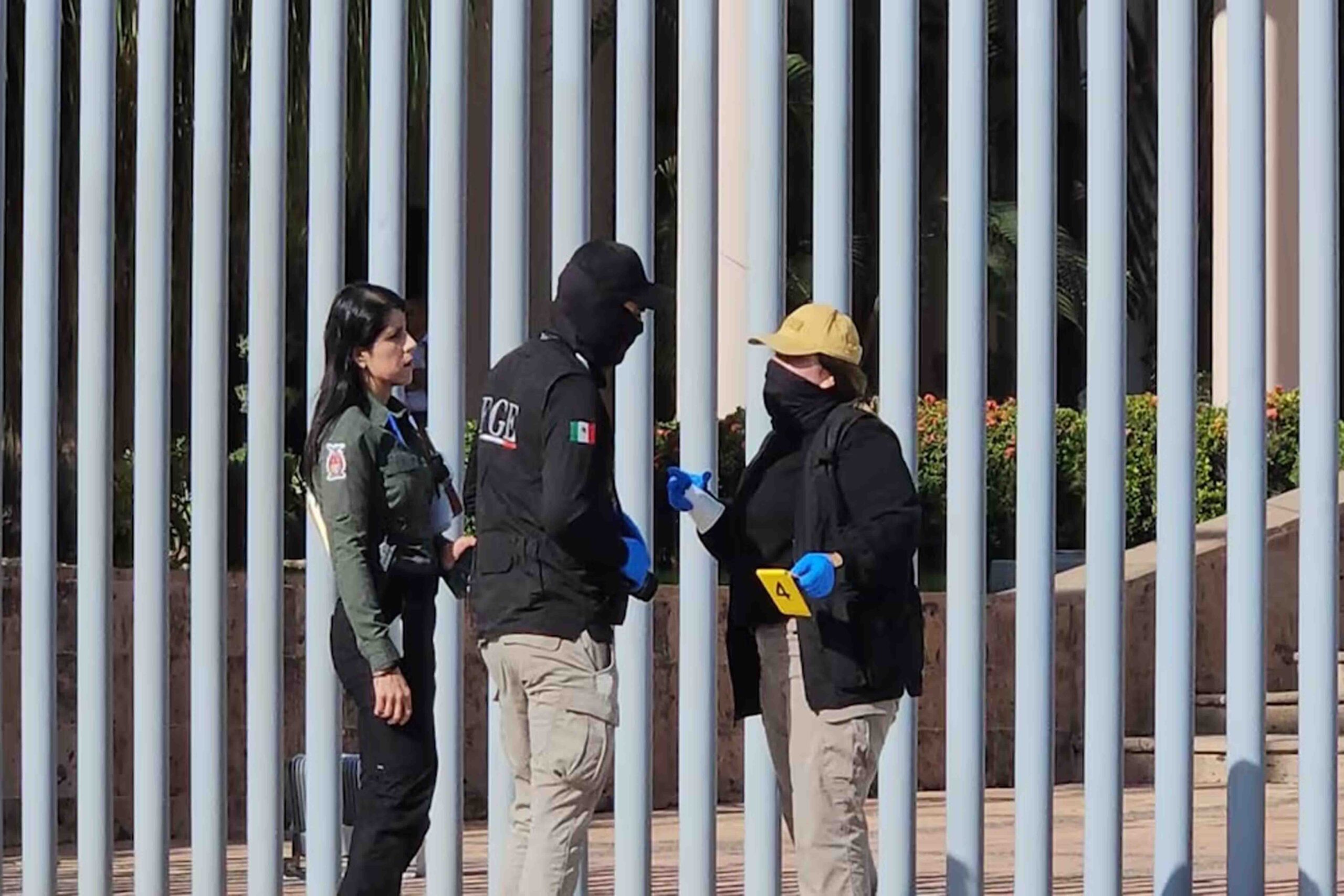 Ejecutan a exjefe policiaco frente al Congreso de Sinaloa
