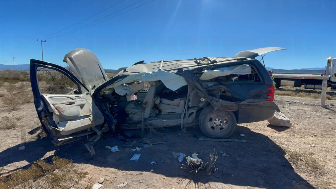 Vuelcan canadienses en la Saltillo-Torreón