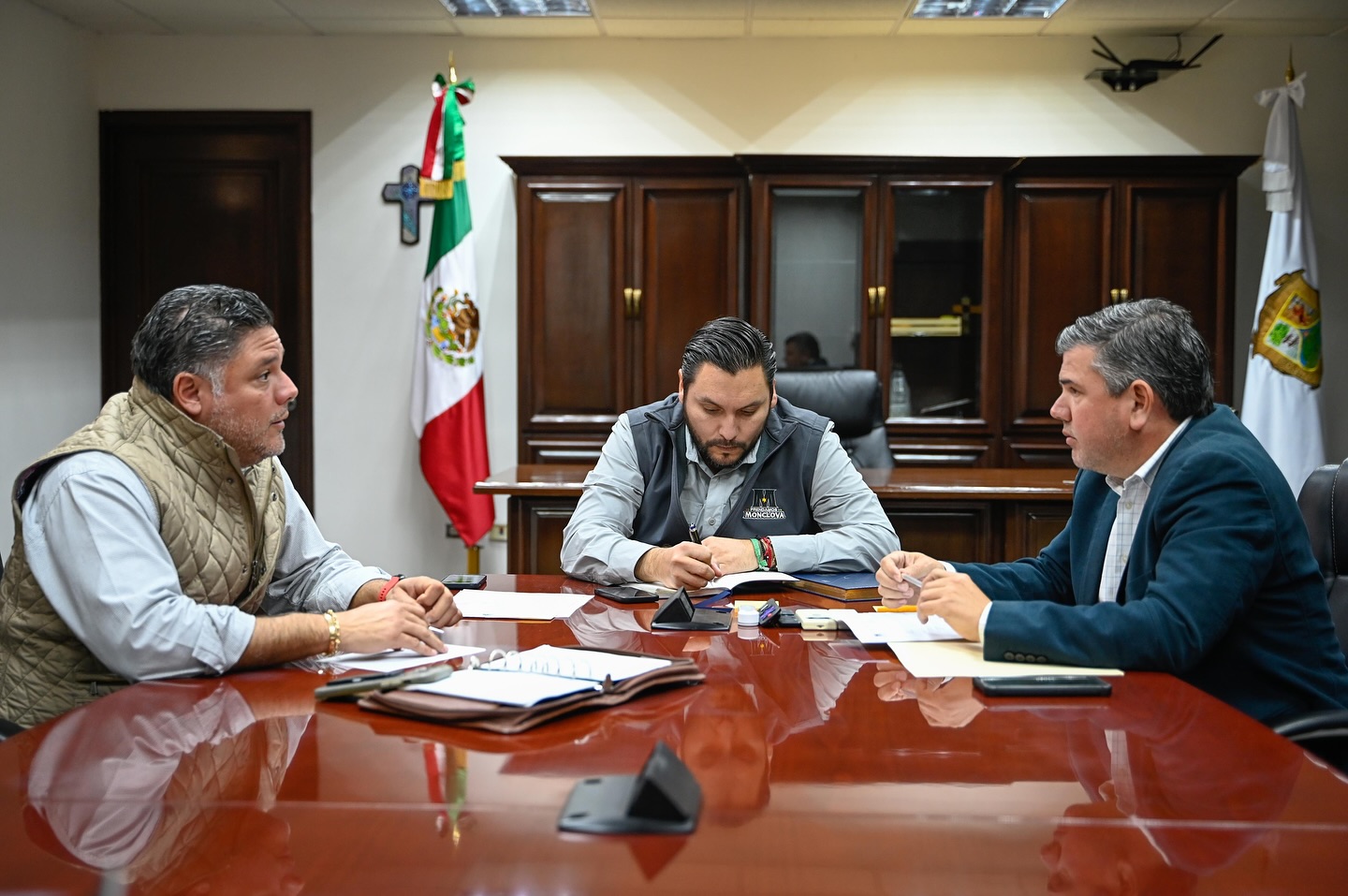 Trabaja Villarreal en plan de desarrollo económico
