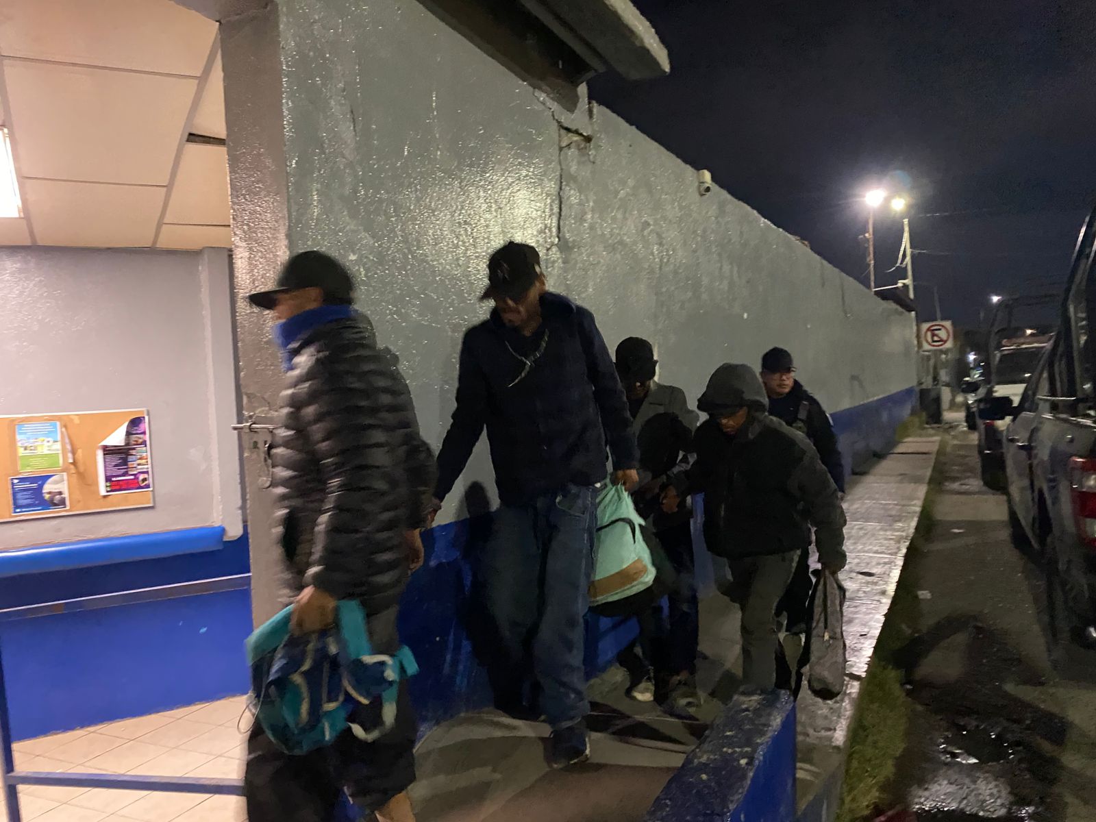 Detienen a 4 por inhalar sustancias