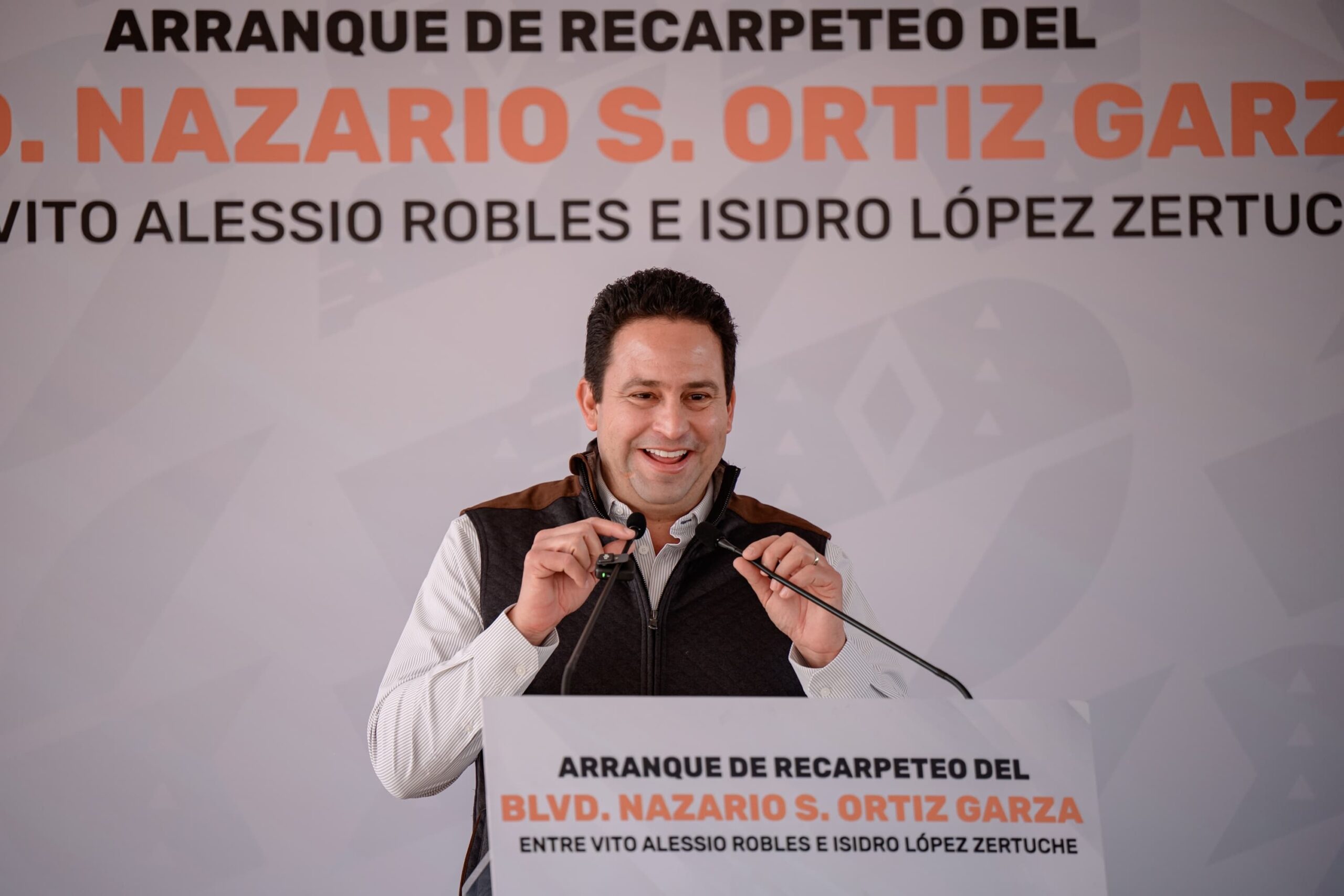 Inicia Javier recarpeteo de bulevar Nazario Ortiz