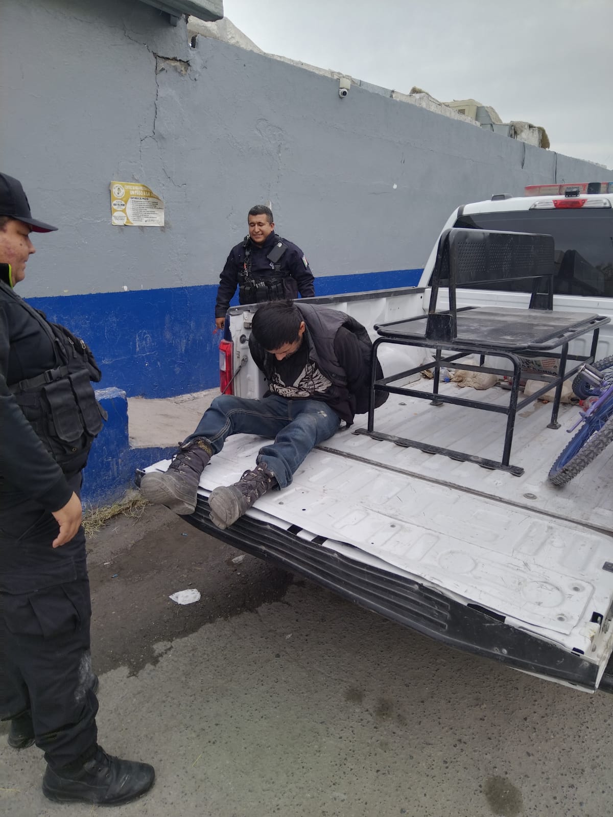 Intenta robar camioneta; frustra SP acto de ladrón