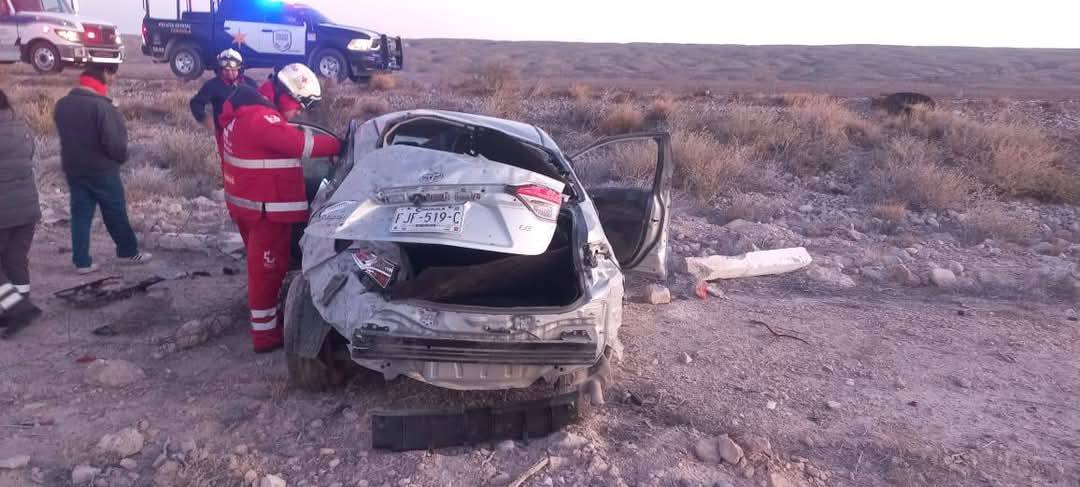 Alerta Toyota volcado y abandonado en la 30
