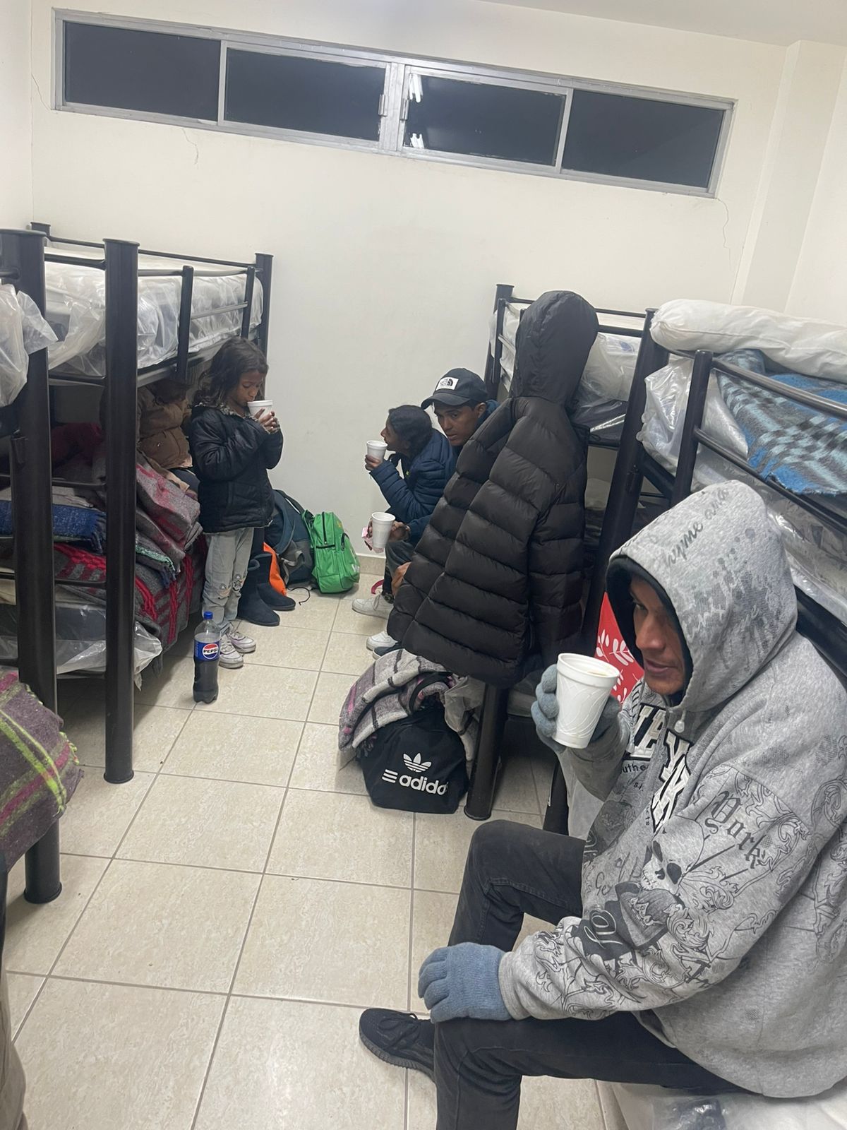 Listos Frontera con albergues temporales