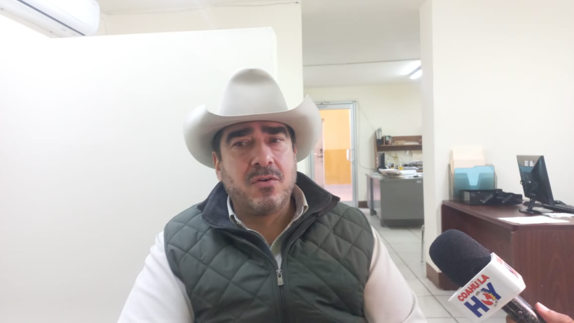 Presentan a alcaldes programas rurales