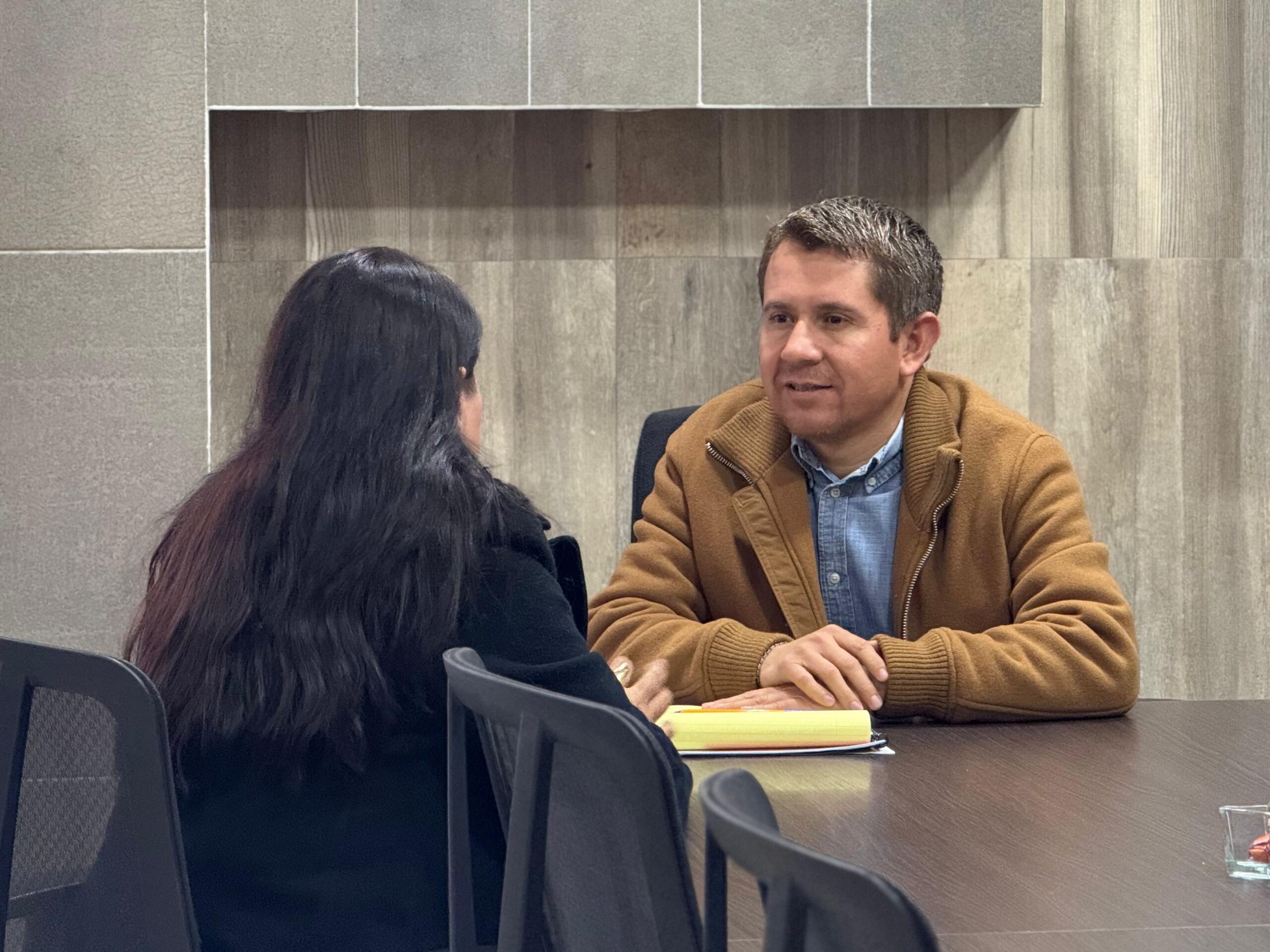 Atiende Hugo Lozano a ciudadanos de SB