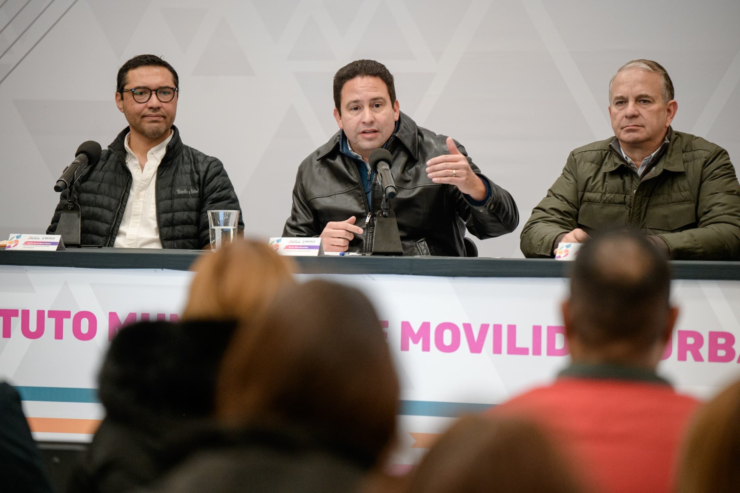 Proyecta Díaz mejorar la movilidad urbana