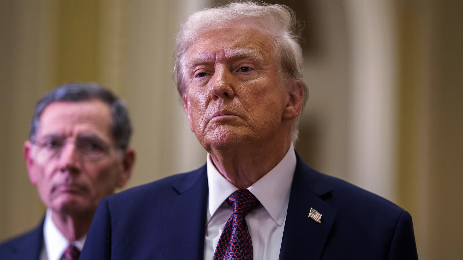 Asume Donald Trump Presidencia de los EU