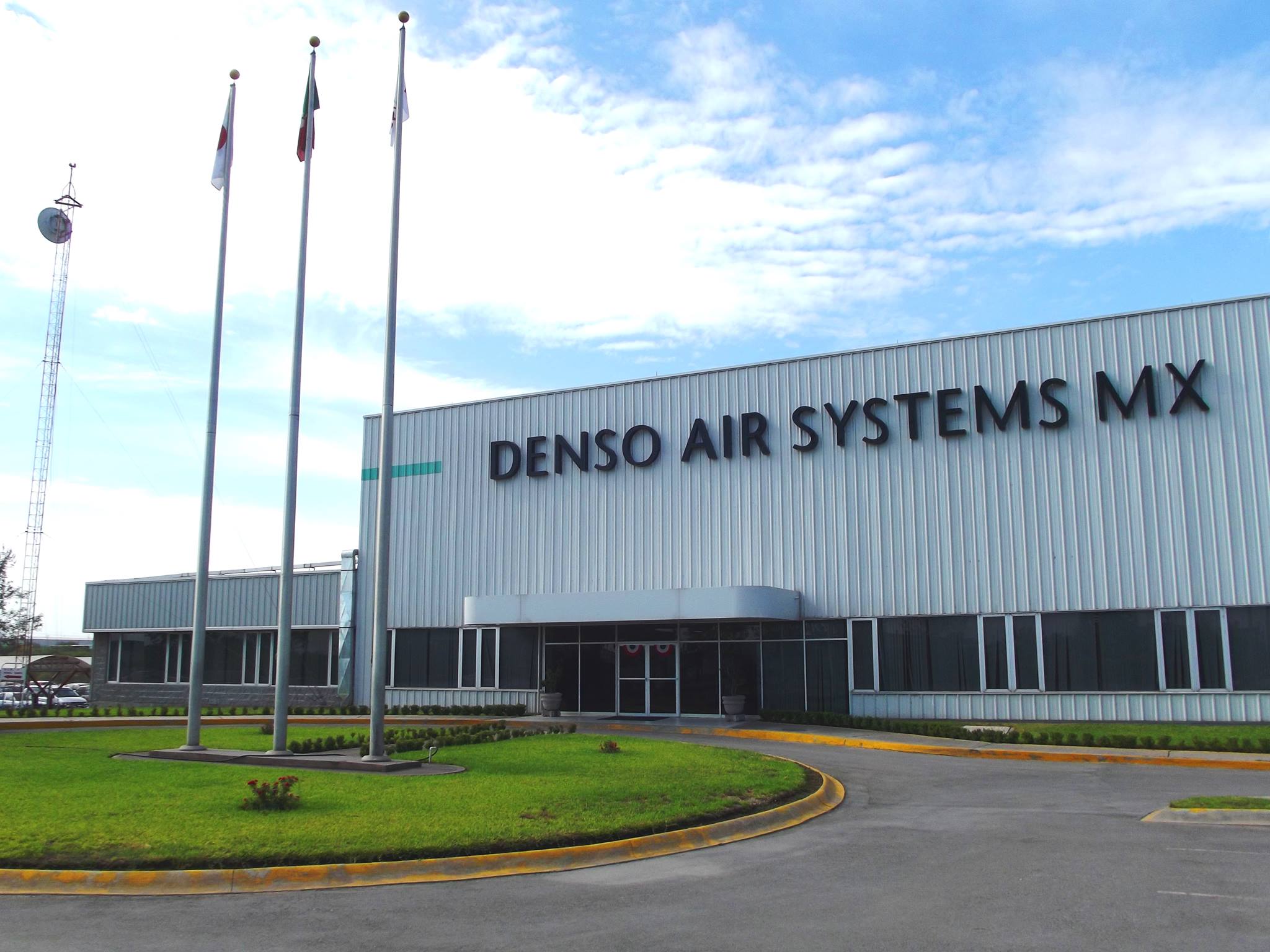 Generarán 200 empleos 7 empresas automotrices