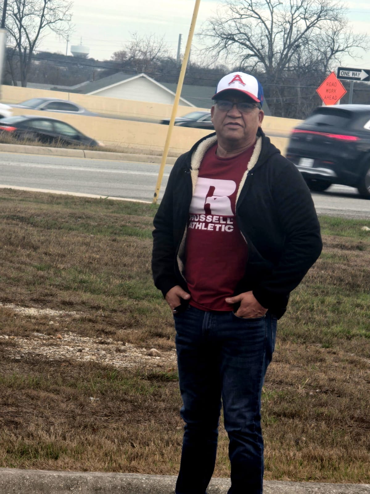 Ausentismo y tiendas desoladas en Texas