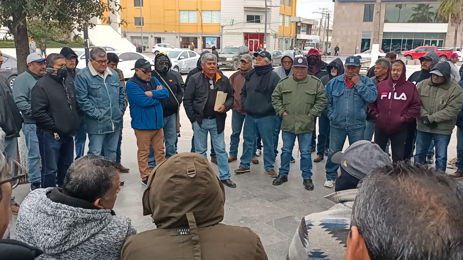 Incierto pago a obreros conforme al contrato