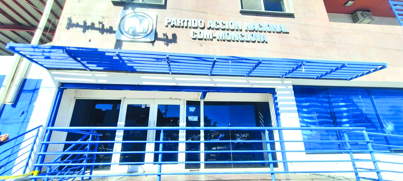 Detienen a vándalo que dañó oficinas partidistas