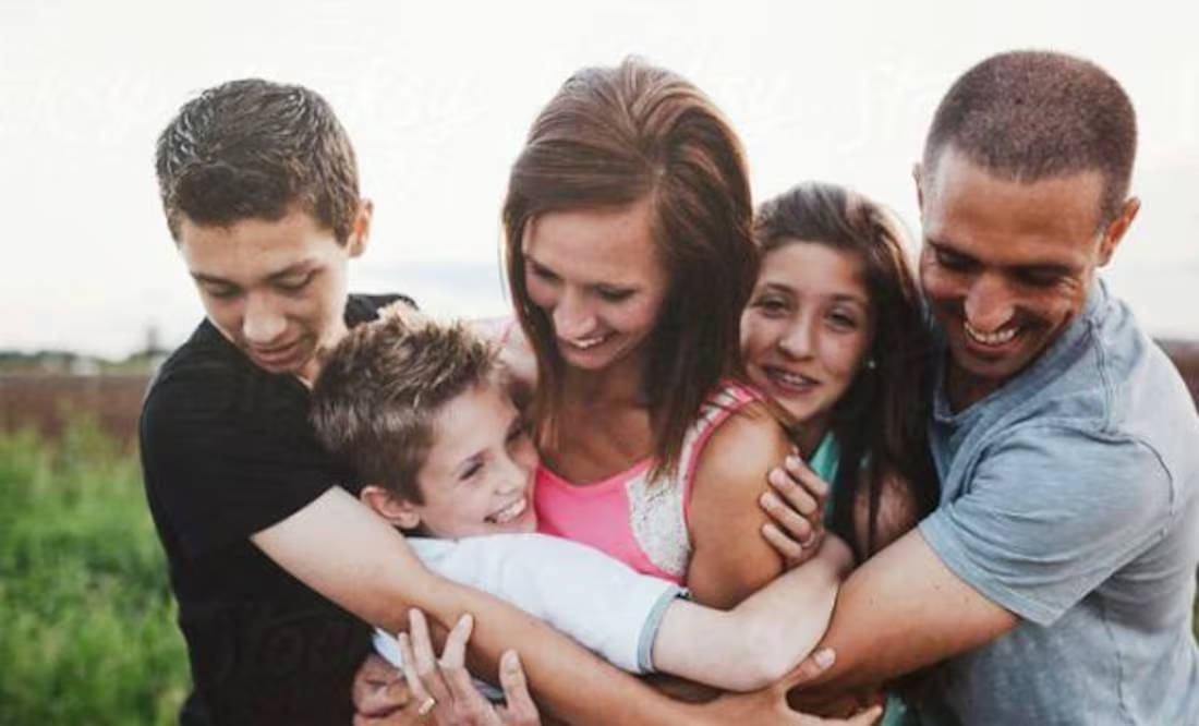 El poder del abrazo; ¿Cómo influye en nuestra felicidad, según la ciencia?
